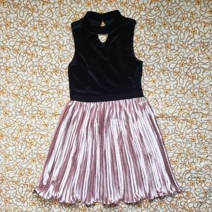 🌺Beautiful Pink & Black dress, Girls size 10